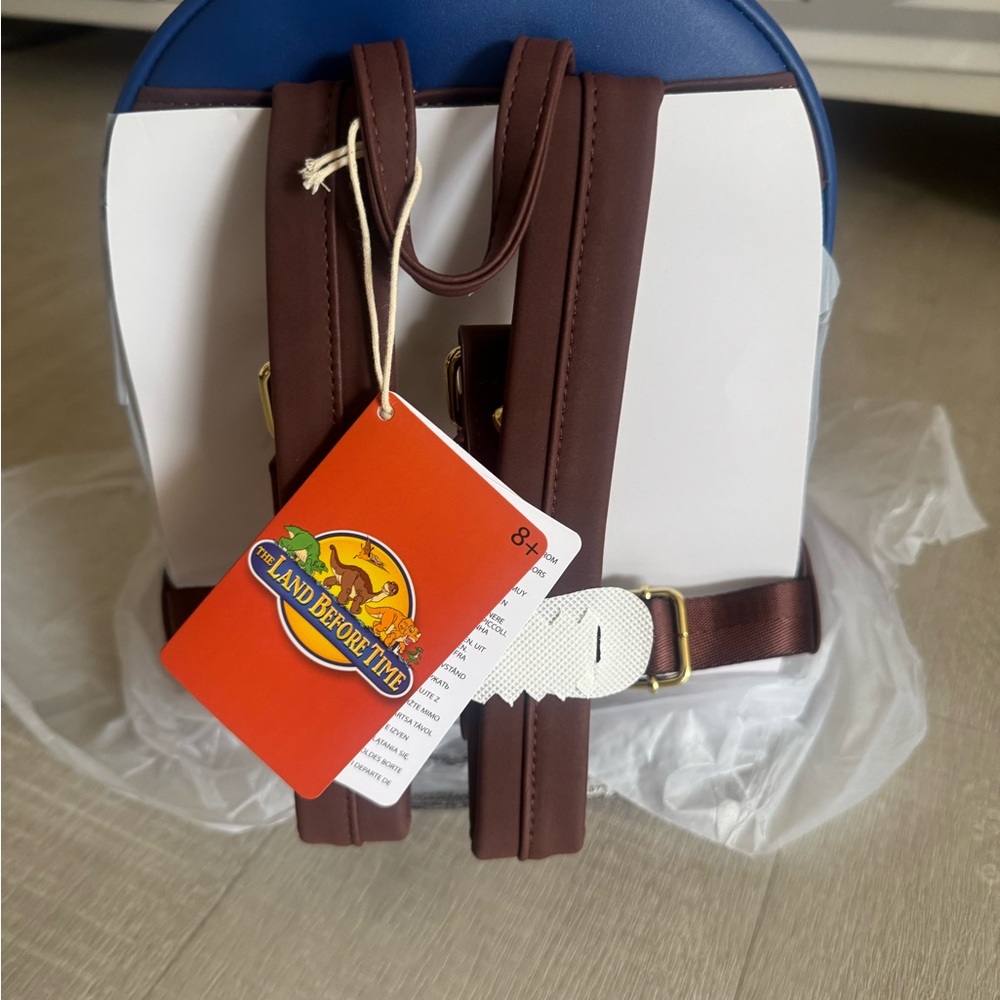 Loungefly land before time mini backpack NEW WITH TAGS - Picture 4 of 6